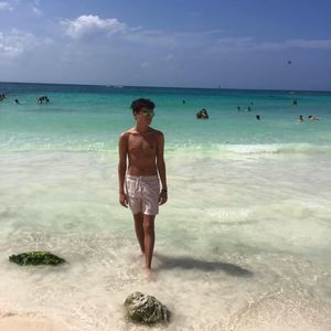 Meet your Posher, Tyler